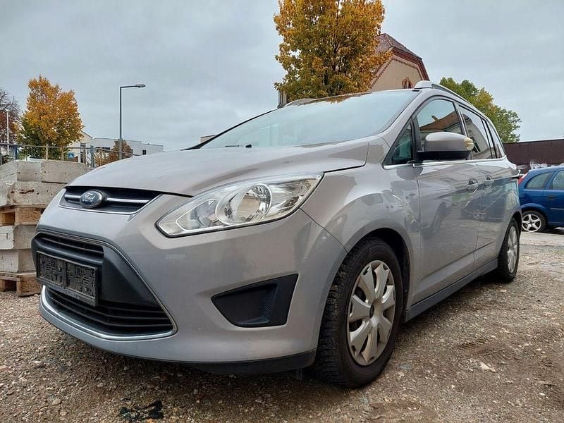 Grau Gebraucht 2011 Ford Grand C-Max Van / Kleinbus | 4.500 € (Guter Preis) - Bild 1/4