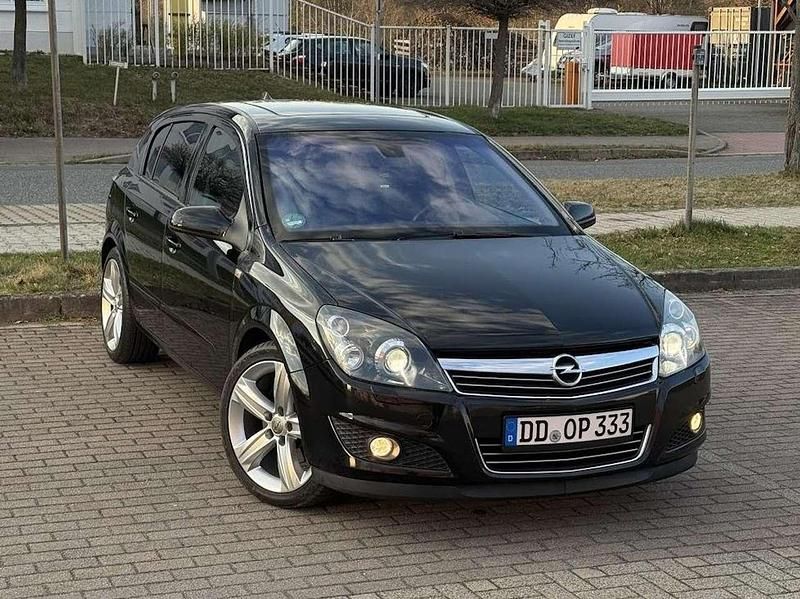 Gebraucht Opel Astra 200 PS (147 kW) 2009 Schwarz Kleinwagen