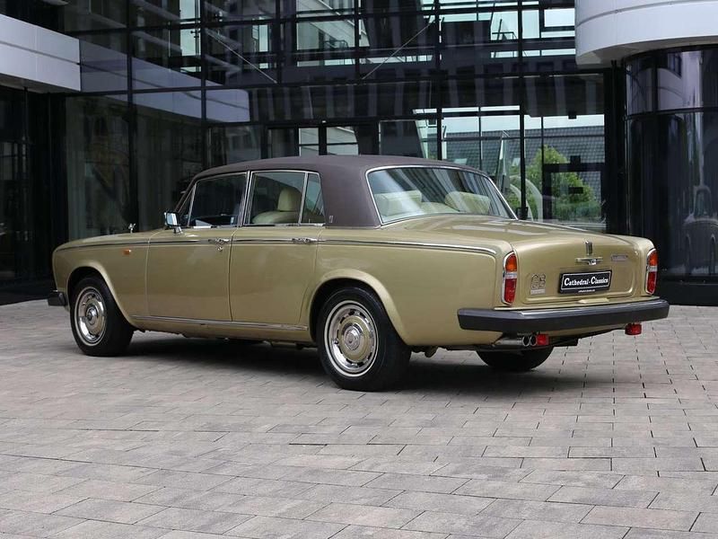 Willow gold Gebraucht 1979 Rolls Royce Silver Shadow Limousine | 25.995 € - Bild 1/4