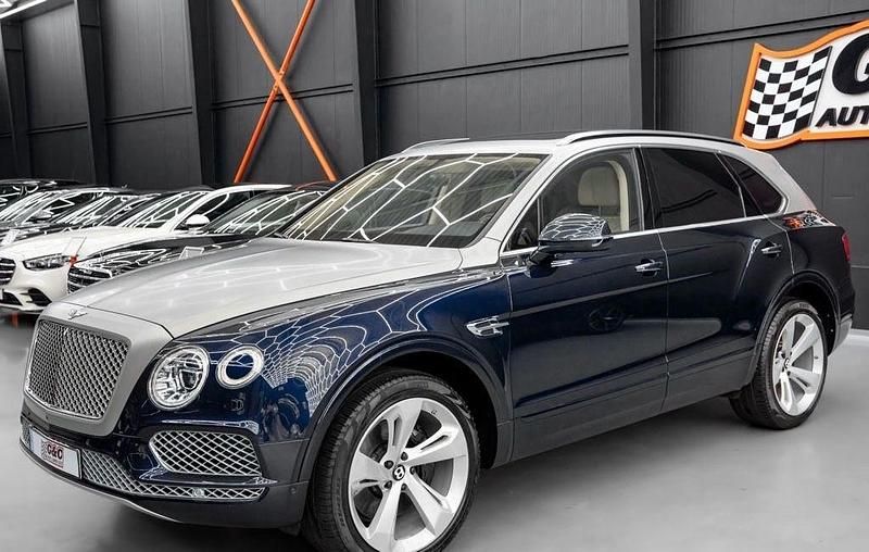 Blau Gebraucht 2017 Bentley Bentayga Mulliner SUV | 77.800 € (Superpreis) - Bild 1/4
