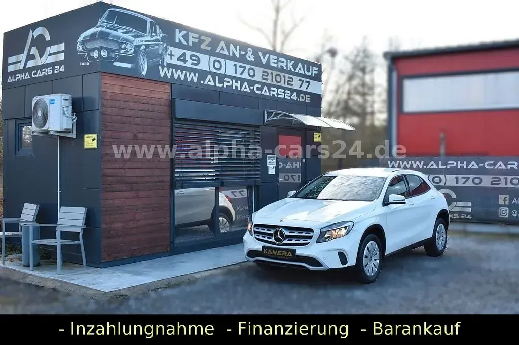 Gebraucht Mercedes GLA250 211 PS (155 kW) 2017 Weiß SUV