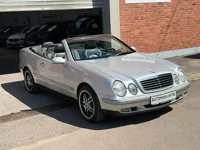 Gebraucht Mercedes CLK230 Elegance 193 PS (141 kW) 1998 Silber Cabrio
