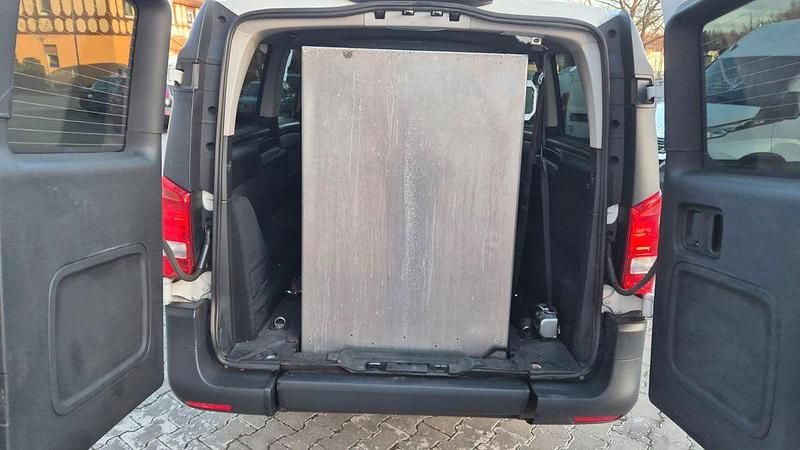 Gebraucht Mercedes Vito 114 PS (83 kW) 2018 Weiß Van