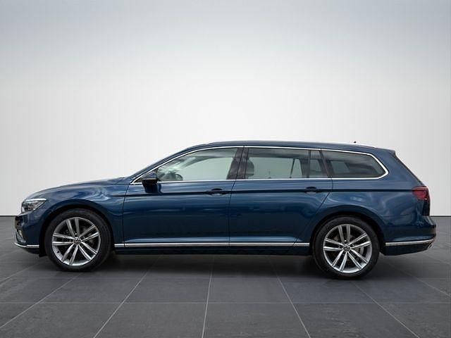 Gebraucht VW Passat Elegance 200 PS (147 kW) 2022 Blau Kombi