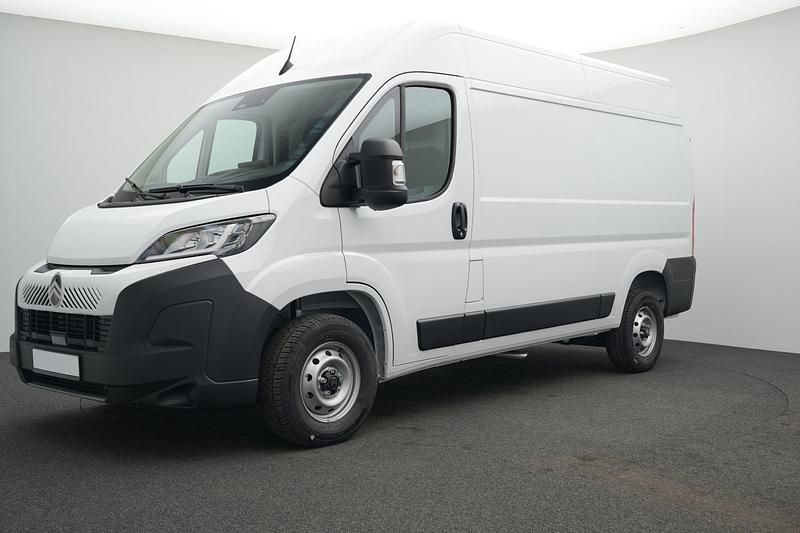 Eisweiß Gebraucht 2025 Citroën Jumper Van / Kleinbus | 23.941 € (Superpreis) - Bild 1/4