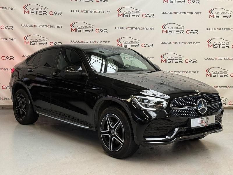 Gebraucht Mercedes GLC300e AMG line 306 PS (225 kW) 2021 Schwarz Coupé