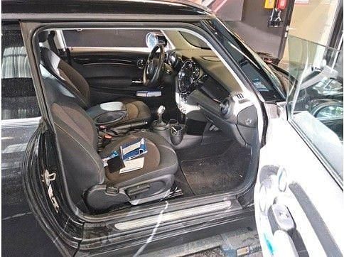 Gebraucht Mini Cooper Essential 136 PS (100 kW) 2023 Schwarz Kleinwagen