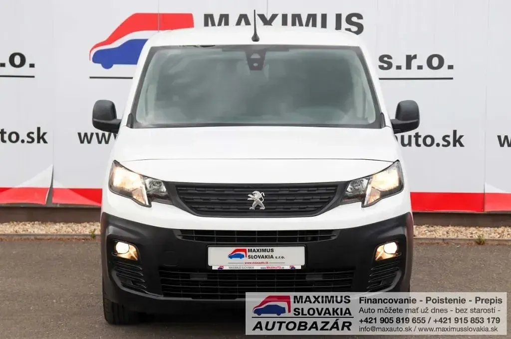 Gebraucht Peugeot Partner Premium 99 PS (72 kW) 2019 Weiß Van / Kleinbus