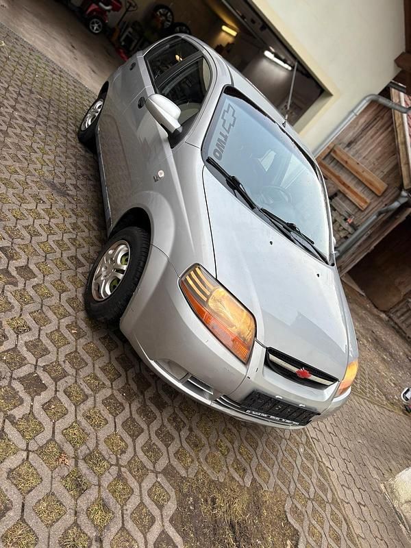 Silber Gebraucht 2006 Chevrolet Kalos Kleinwagen | 400 € (Superpreis) - Bild 1/4