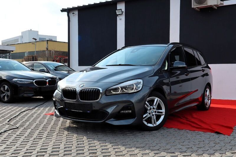 Grau Gebraucht 2021 BMW 218 M Sport Kombi | 18.400 € (Fairer Preis) - Bild 1/4