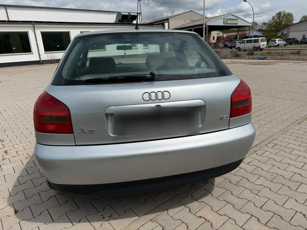 Gebraucht Audi A3 101 PS (74 kW) 1998 Silber Kleinwagen