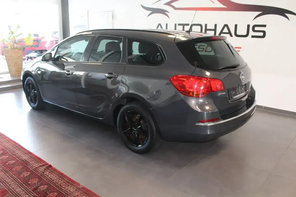 Gebraucht Opel Astra Style 120 PS (88 kW) 2016 Grau Kombi