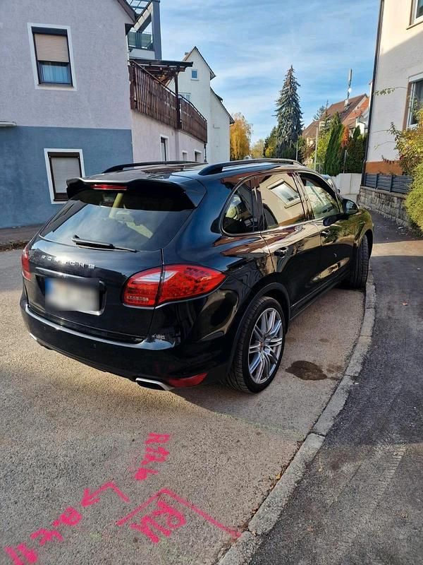 Gebraucht Porsche Cayenne 245 PS (180 kW) 2012 Schwarz SUV