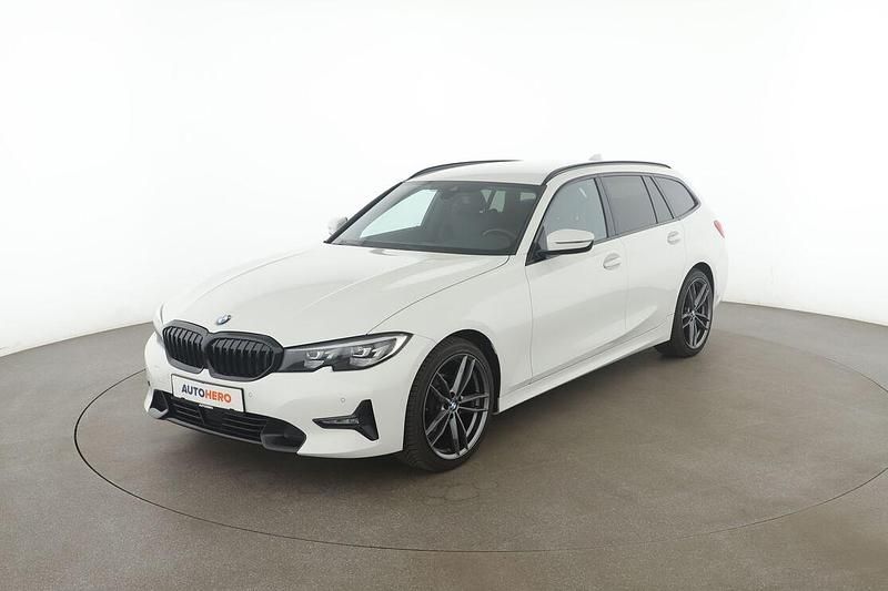 Weiß Gebraucht 2021 BMW 318 Sport Line Kombi | 25.090 € (Etwas zu teuer) - Bild 1/3