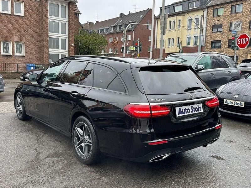 Gebraucht Mercedes E300 AMG line 211 PS (155 kW) 2021 Schwarz Kombi