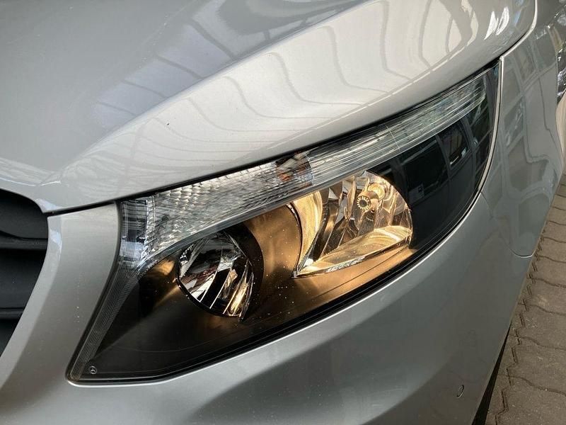 Gebraucht Mercedes Vito 136 PS (100 kW) 2022 Silber Van