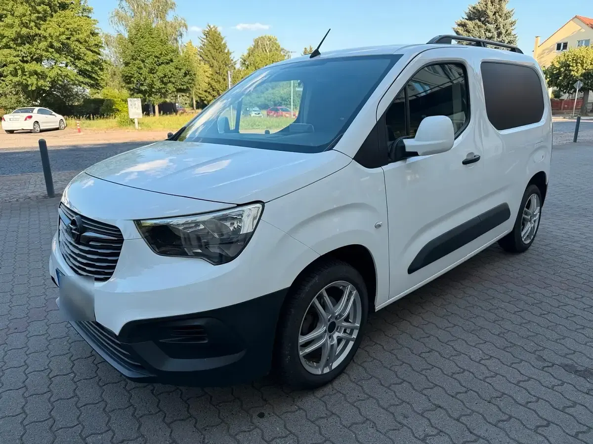 Gebraucht Opel Combo 102 PS (75 kW) 2021 Weiß Van / Kleinbus