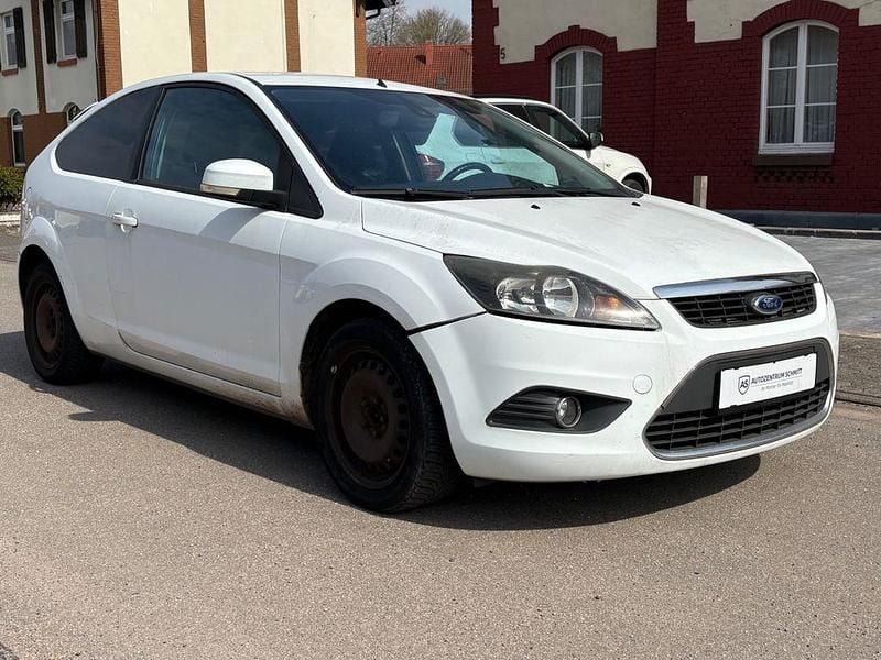 Gebraucht Ford Focus Titanium 145 PS (106 kW) 2009 Weiß Limousine