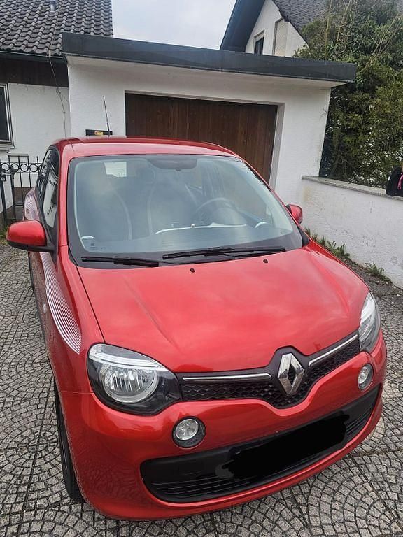 Używany Renault Twingo Experience 71 KM (52 kW) 2016 Czerwony Hatchback