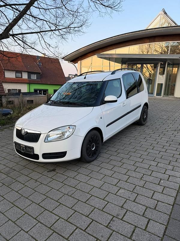 Gebraucht Skoda Roomster 69 PS (50 kW) 2009 Weiß Van / Kleinbus