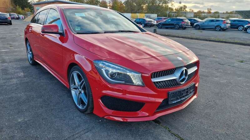 Jupiterrot unilack Gebraucht 2015 Mercedes CLA250 AMG Limousine | 16.599 € (Superpreis) - Bild 1/4