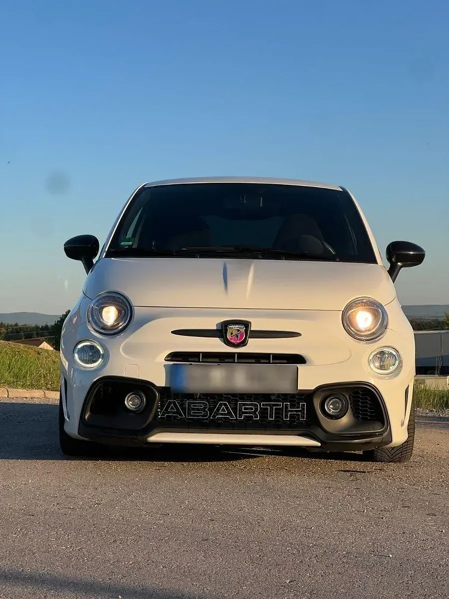 Gebraucht Abarth 595 Competizione 179 PS (131 kW) 2018 Weiß Kleinwagen