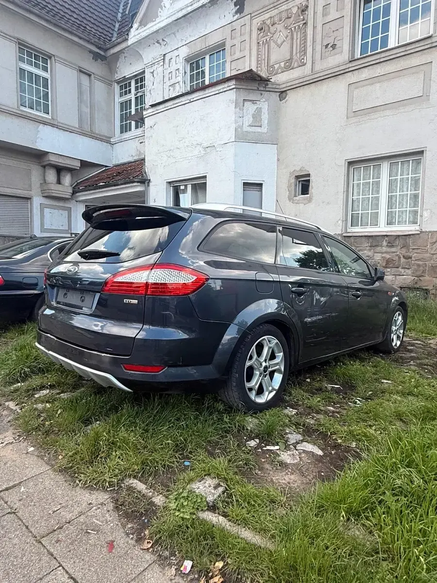 Używany Ford Mondeo 140 KM (102 kW) 2010 Szary Kombi