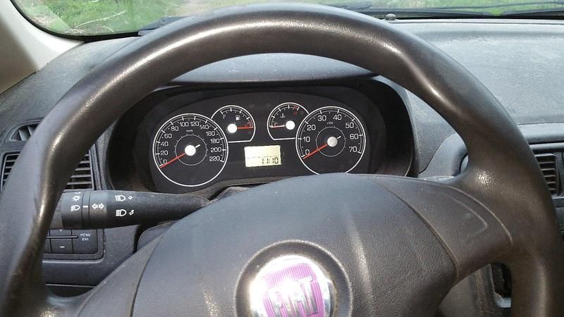 Gebraucht Fiat Punto 75 PS (55 kW) 2008 Limousine