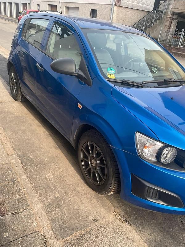Gebraucht Chevrolet Aveo 69 PS (50 kW) 2012 Blau Kleinwagen