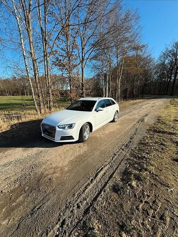 Gebraucht Audi A4 S-Line 150 PS (110 kW) 2016 Weiß Kombi