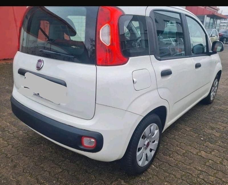 Weiß Gebraucht 2012 Fiat Panda Limousine | 5.000 € (Fairer Preis) - Bild 1/4