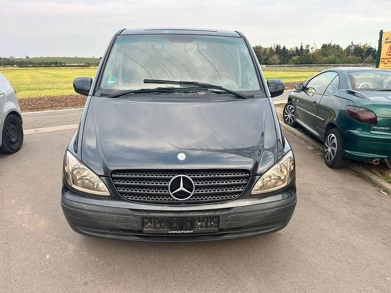 Schwarz Gebraucht 2006 Mercedes Vito Van / Kleinbus | 3.800 € (Guter Preis) - Bild 1/4