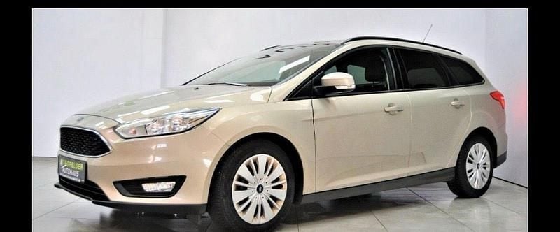 Gelb Gebraucht 2015 Ford Focus Kombi | 5.500 € (Fairer Preis) - Bild 1/4