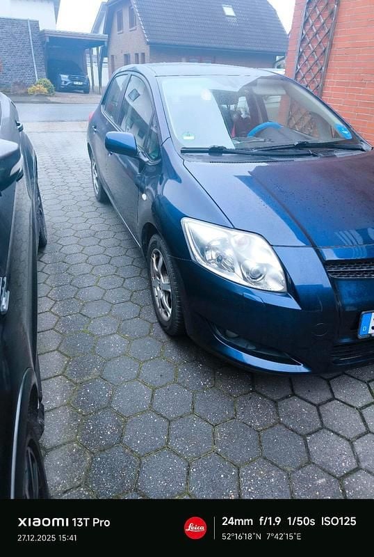 Gebraucht Toyota Auris 124 PS (91 kW) 2008 Blau Kleinwagen