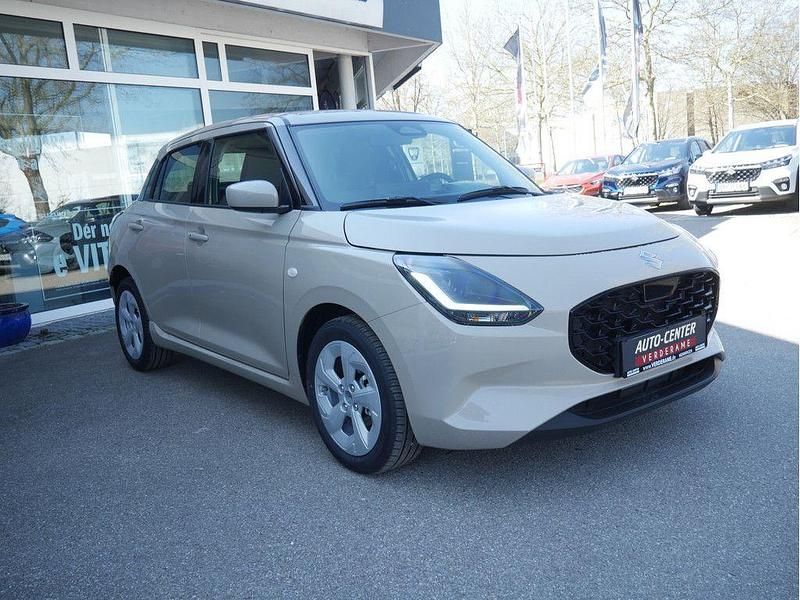 Neu Suzuki Swift Comfort 83 PS (61 kW) 2025 Grau Limousine