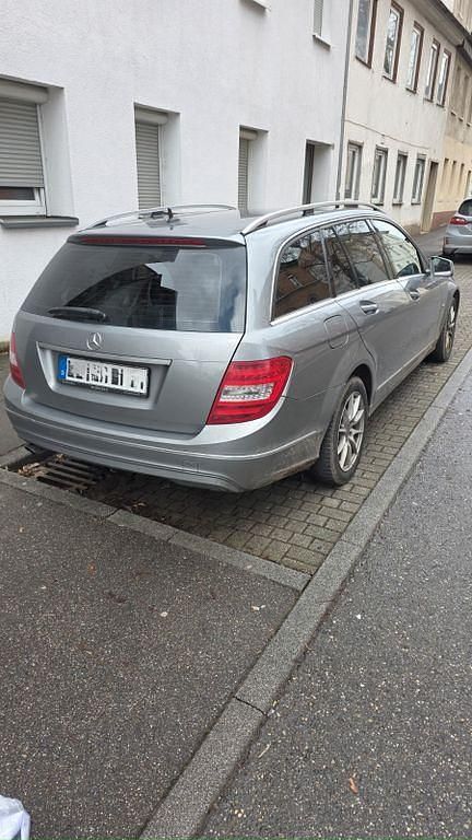 Gebraucht Mercedes C220 170 PS (125 kW) 2011 Grau Limousine