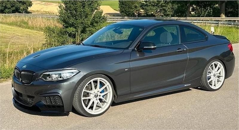 Grau Gebraucht 2018 BMW M240 M Sport Coupé | 32.800 € (Fairer Preis) - Bild 1/4