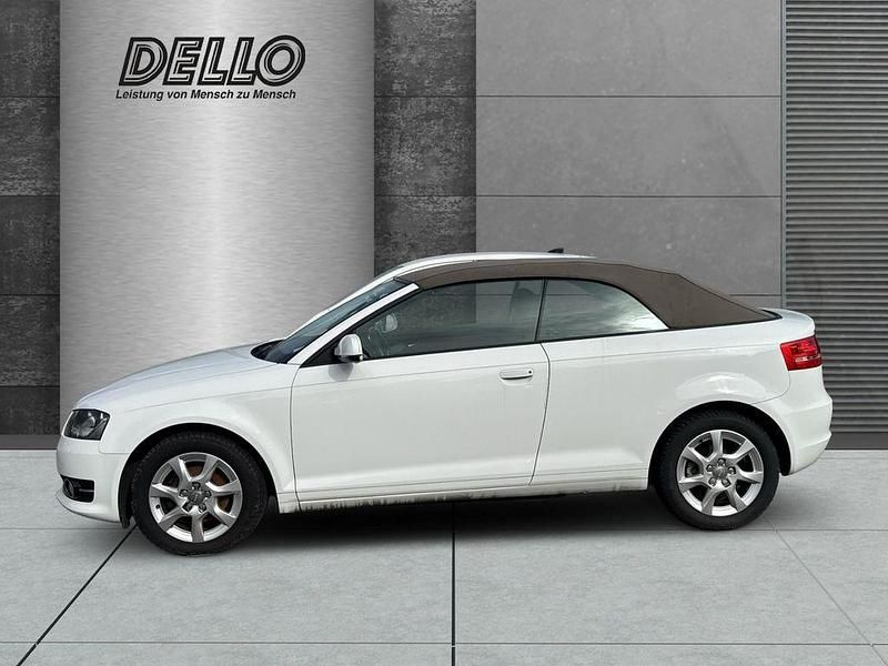 Gebraucht Audi A3 Cabriolet Attraction 105 PS (77 kW) 2011 Weiß Cabrio
