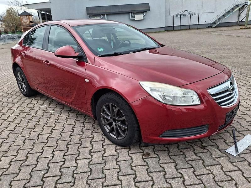 Gebraucht Opel Insignia Selection 116 PS (85 kW) 2009 Rot Limousine