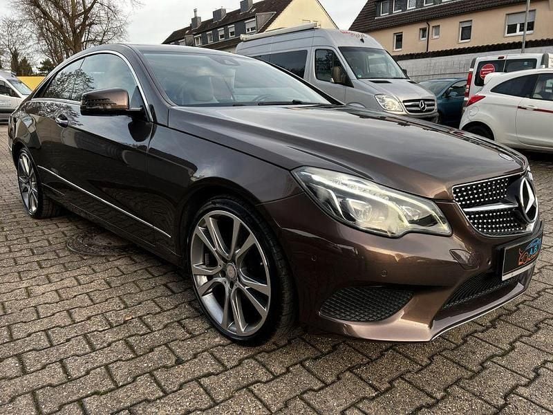Gebraucht Mercedes E350 258 PS (189 kW) 2015 Braun Coupé