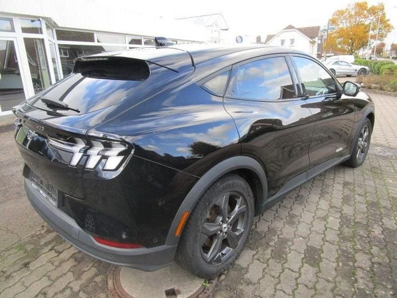 Gebraucht Ford Mustang Mach-E Basis 216 kW (294 PS) 2021 Schwarz SUV