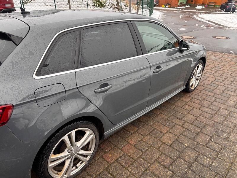 Gebraucht Audi A3 S-Line 204 PS (150 kW) 2020 Grau Limousine