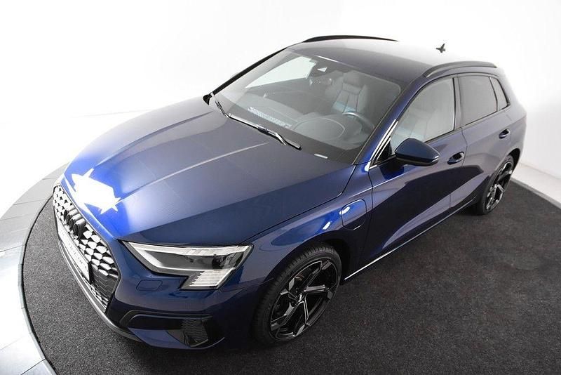Gebraucht Audi A3 Ambiente 204 PS (150 kW) 2021 Blau Limousine