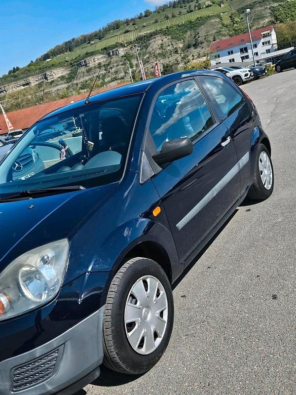Gebraucht Ford Fiesta 60 PS (44 kW) 2006 Blau Kleinwagen