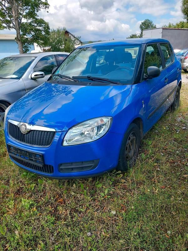 Blau Gebraucht 2009 Skoda Fabia Kleinwagen | 850 € (Superpreis) - Bild 1/4
