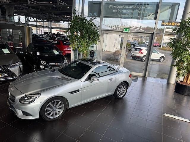 Gebraucht Mercedes SLC300 245 PS (180 kW) 2016 Silber Cabrio