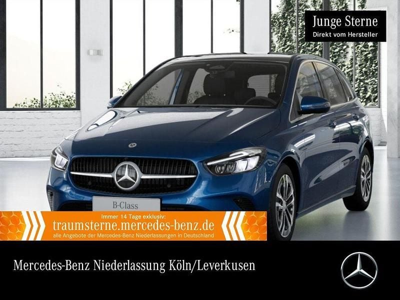Gebraucht Mercedes B200 Advanced 163 PS (119 kW) 2024 Blau Van / Kleinbus
