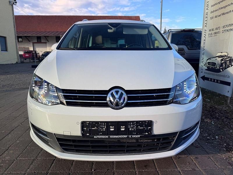 Gebraucht VW Sharan Highline 150 PS (110 kW) 2022 Weiß Van / Kleinbus