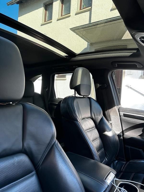 Second-hand Porsche Cayenne 262 CP (192 kW) 2015 Gri SUV