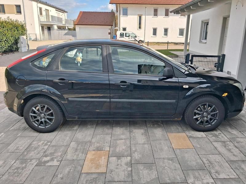 Usata Ford Focus 101 CV (74 kW) 2006 Nero Berlina